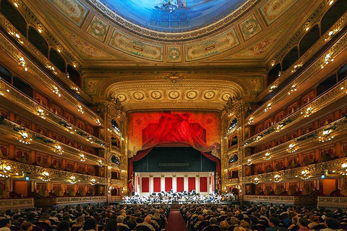 El Teatro Colón llega a vos a través de la radio