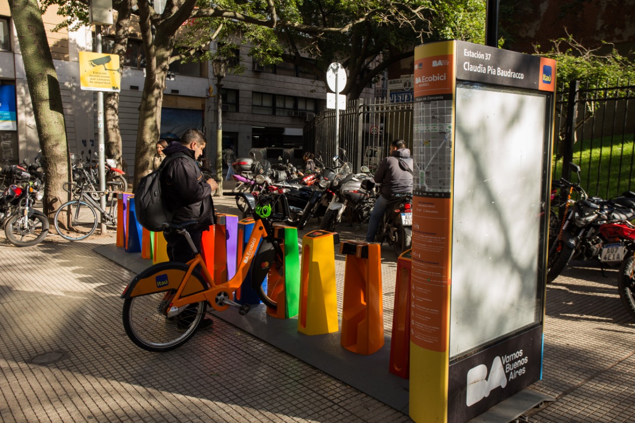 Evaluar los servicios y prestaciones para mejorar la experiencia del vecino