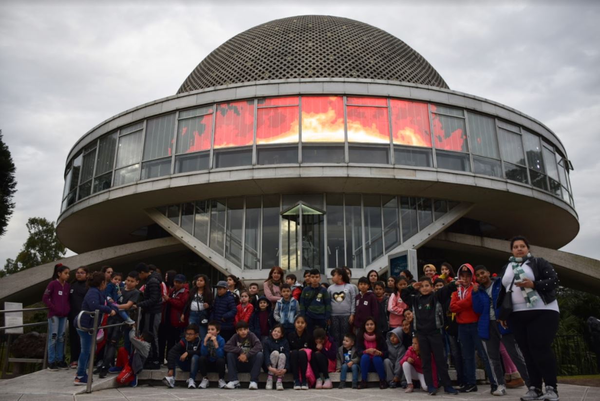 El Planetario recibió a 240 personas de los barrios