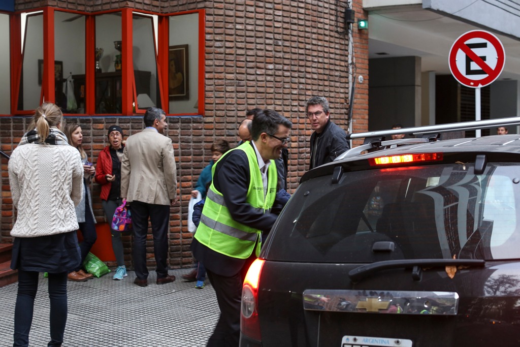 Se suman 80 escuelas al plan para ordenar la entrada y salida de los colegios 