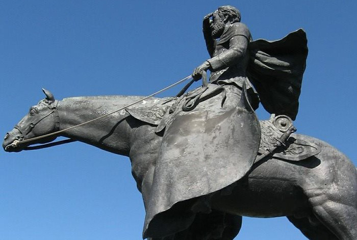 5 cosas que no sabías del Monumento a Güemes en Buenos Aires