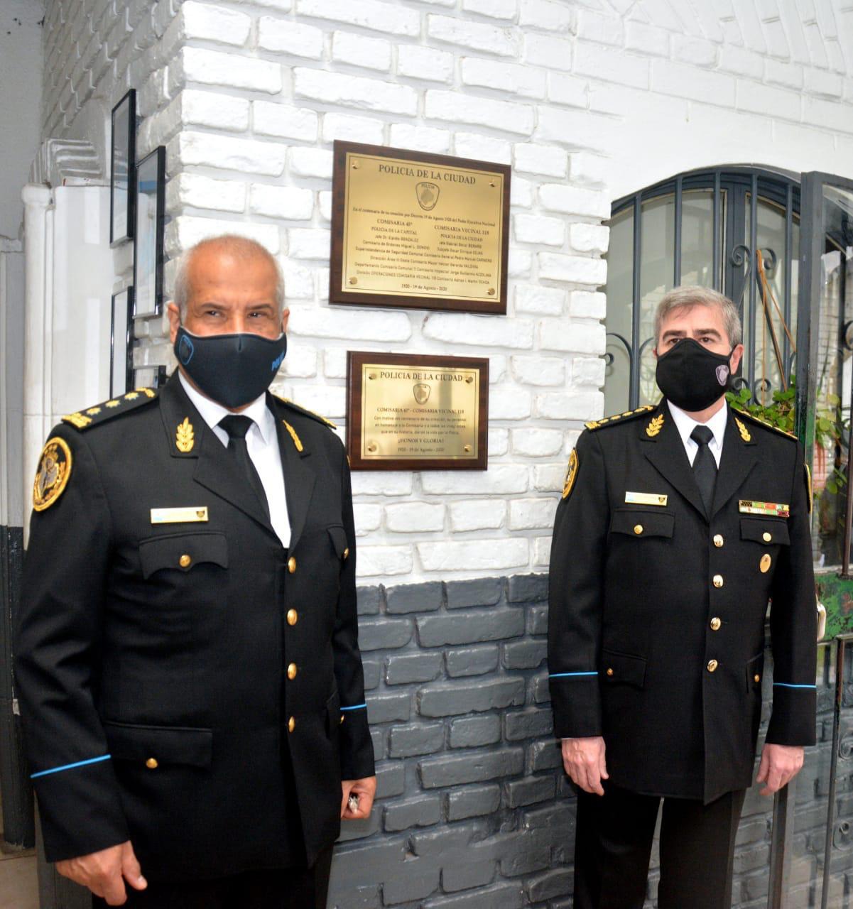 D’Alessandro y el Jefe de la Policía de la Ciudad celebraron el centenario de la Comisaría 11B