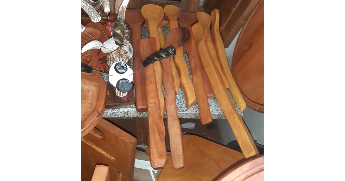 Artesanías en caldén D.B.