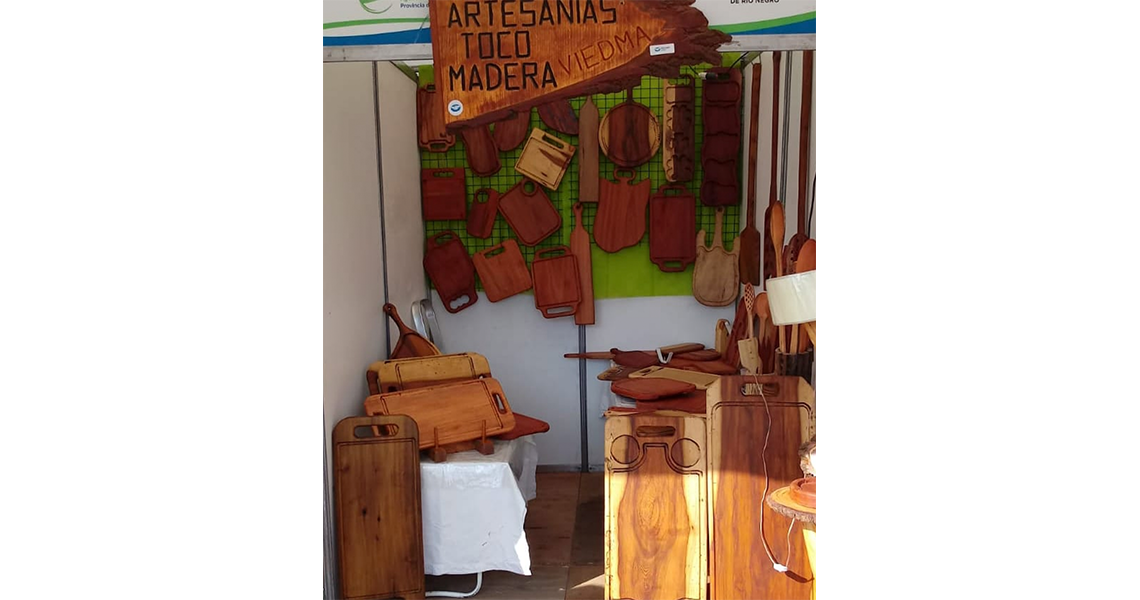 Artesanías toco madera viedma