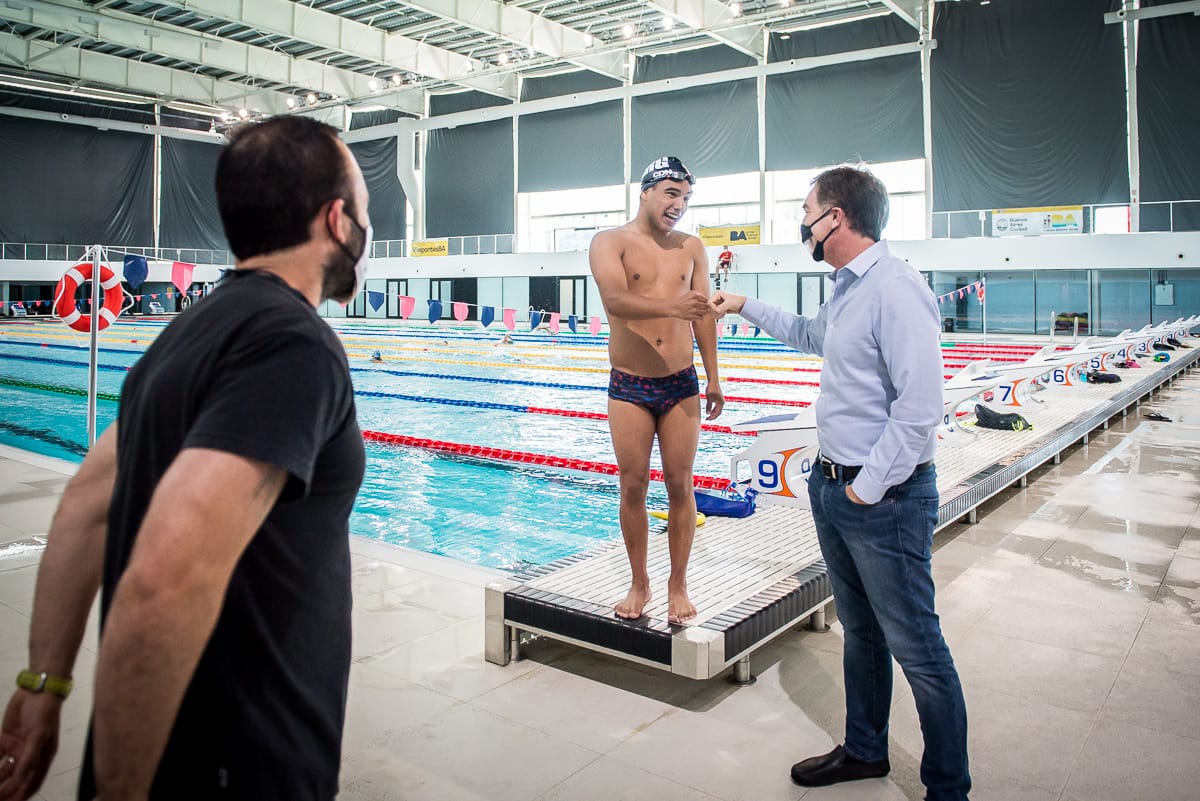 Santilli visitó a los nadadores de alto rendimiento en el Parque Olímpico