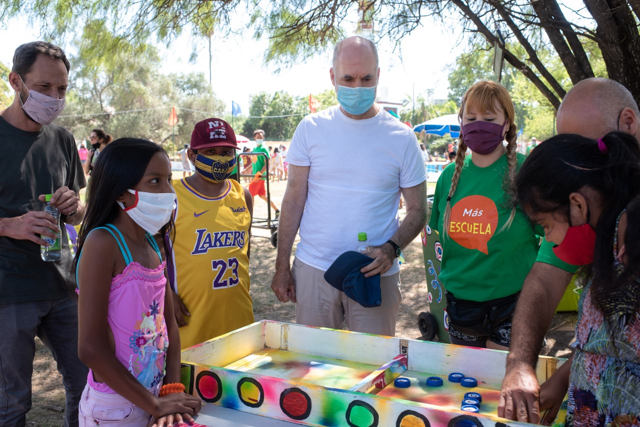 Rodríguez Larreta recorrió el predio del Parque de la Ciudad donde los chicos de primaria realizan actividades recreativas y educativas