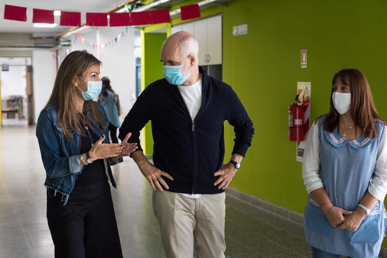 Rodríguez Larreta y Acuña visitaron un nuevo Jardín de Infantes en Parque Patricios
