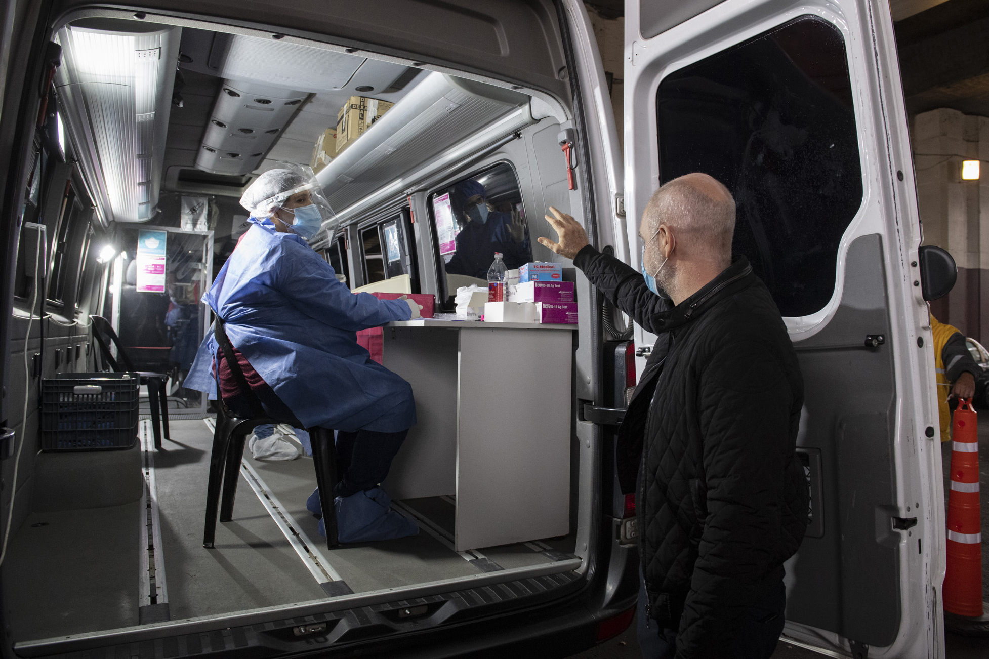 Rodríguez Larreta visitó la Unidad de Testeo Móvil de la Comuna 5 en Boedo
