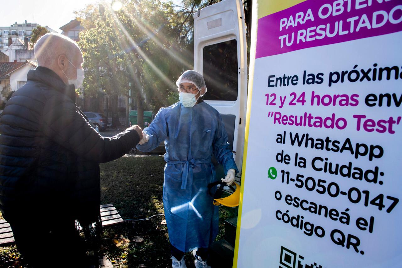 Rodríguez Larreta supervisó el funcionamiento de tres dispositivos de testeo