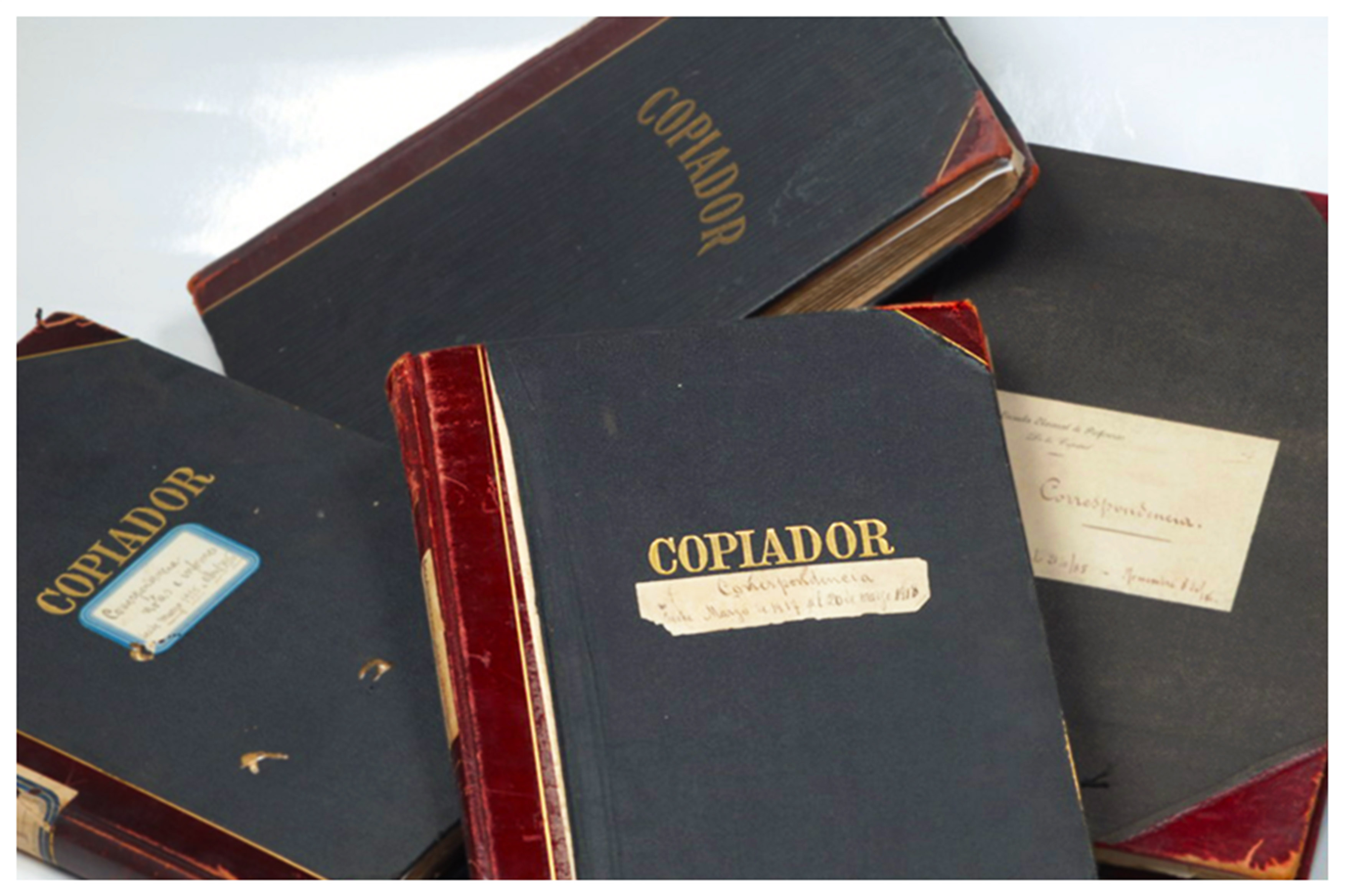 Los «Libros copiadores»: registro documental de las escuelas