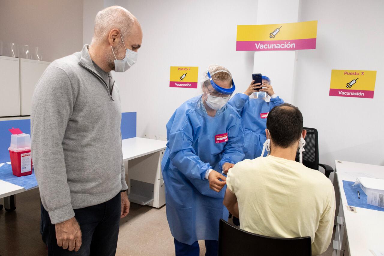 Rodríguez Larreta visitó los vacunatorios del Centro Cultural Recoleta, Casa del Historiador y Parque de la Memoria