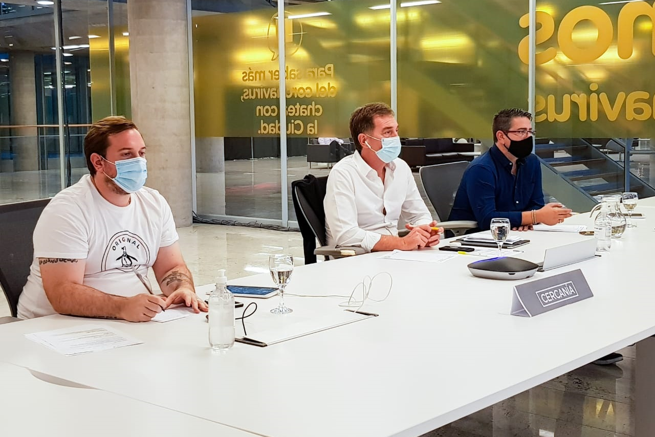 Reunión virtual de vecinos y vecinas de Liniers con Diego