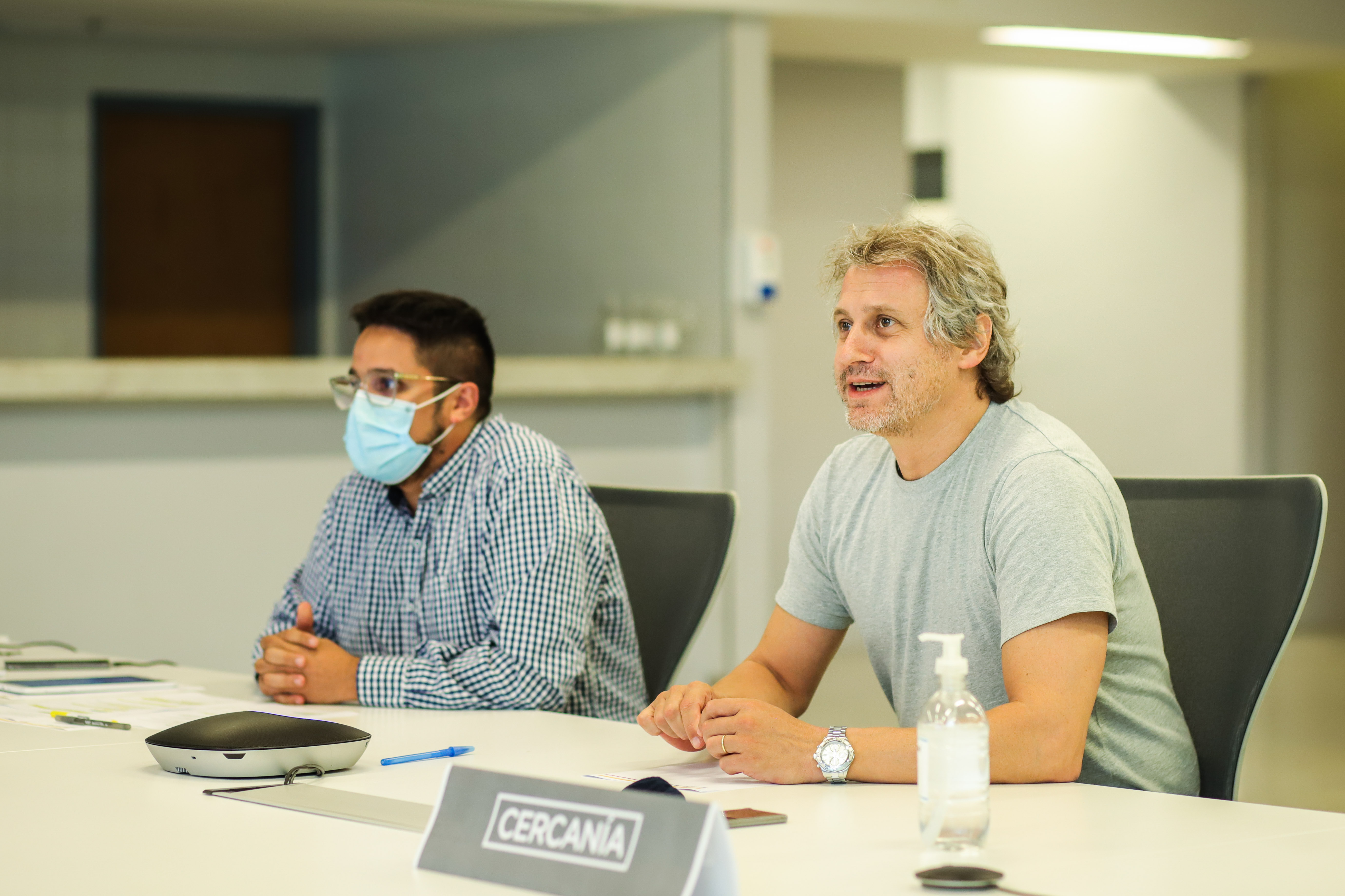 Reunión virtual de vecinos y vecinas de San Nicolás con Felipe