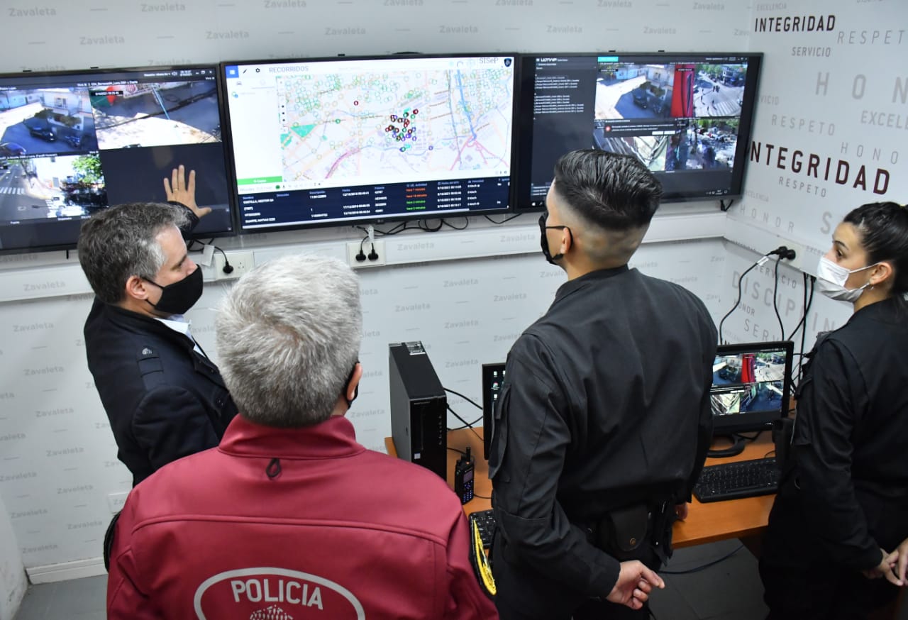 La Policía de la Ciudad sumó en el Barrio 21-24/Zavaleta una nueva Oficina de Monitoreo de Video Vigilancia 