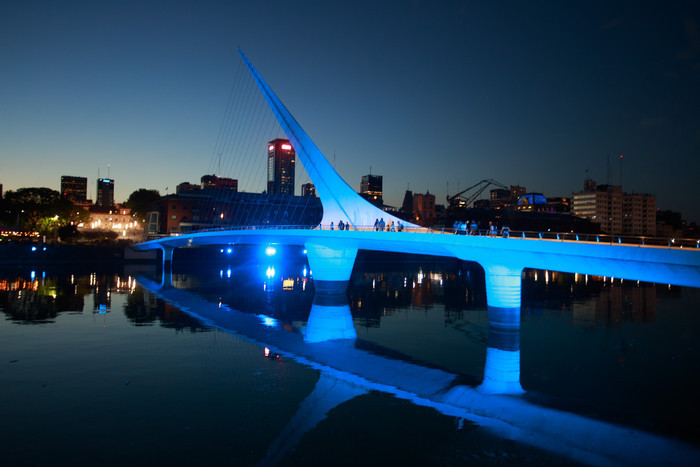 El Gobierno porteño ilumina monumentos hasta el 21 de noviembre