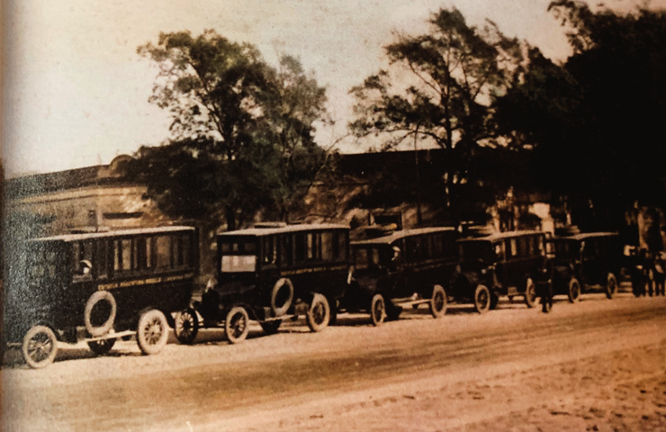 El transporte escolar. Los primeros ómnibus para traslado de estudiantes