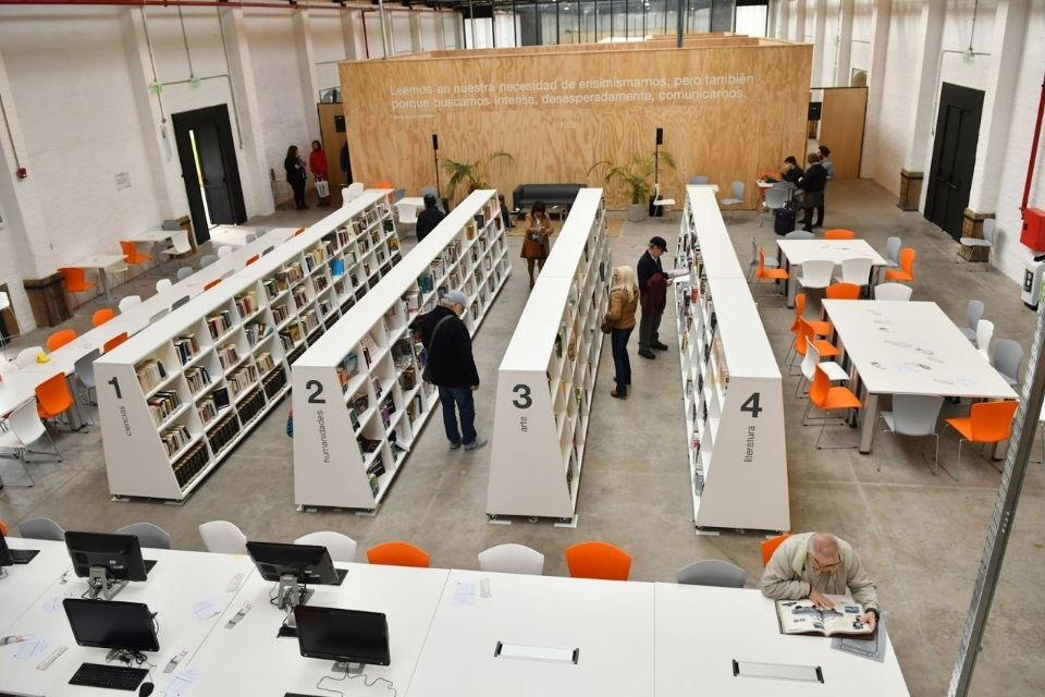 La Red de Bibliotecas vuelve a abrir para brindar servicio de préstamo de libros