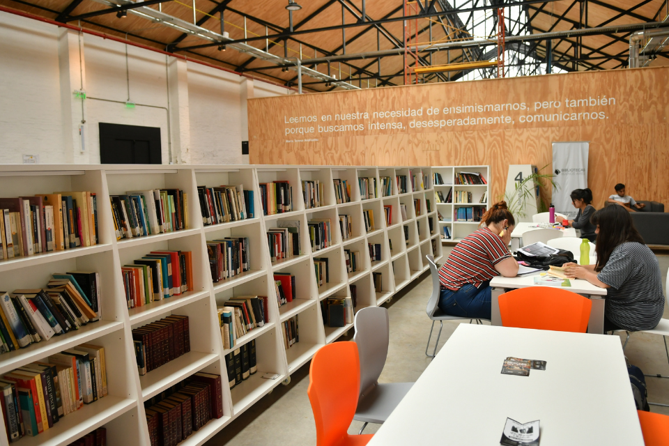 Volvieron a abrir salas de lectura, trabajo y estudio de la Red de Bibliotecas Públicas