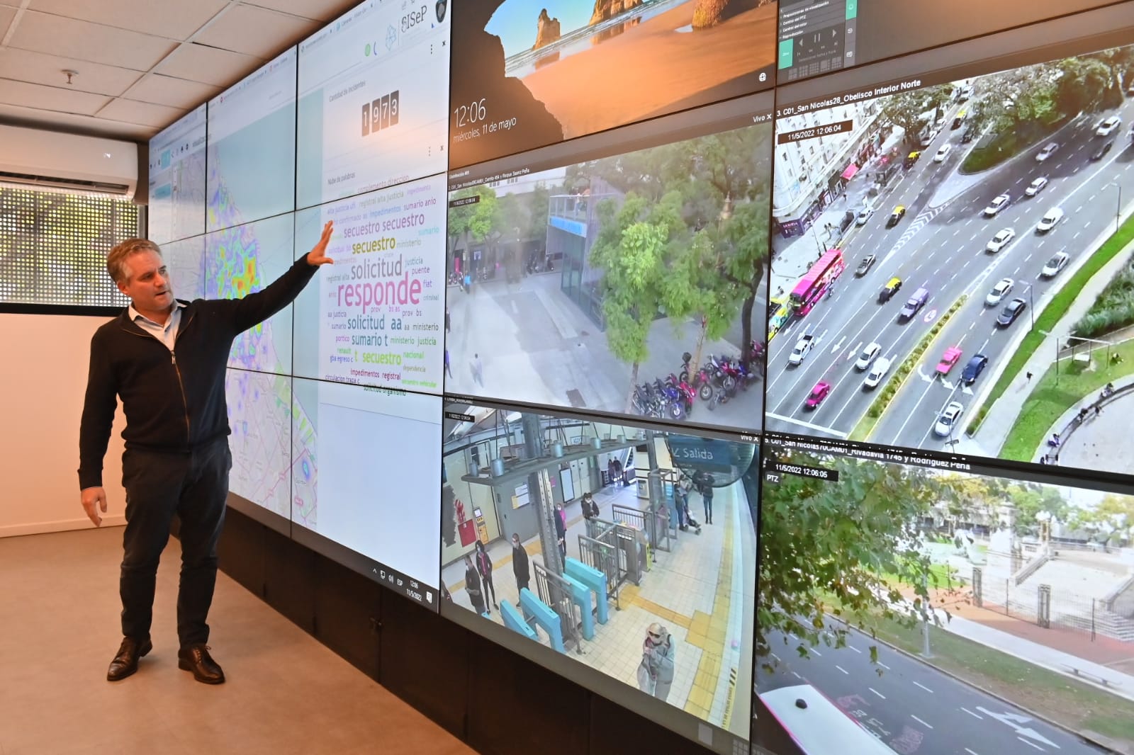 Visita de la senadora Losada e intendentas de Santa Fe al Centro de Monitoreo Urbano de Chacarita