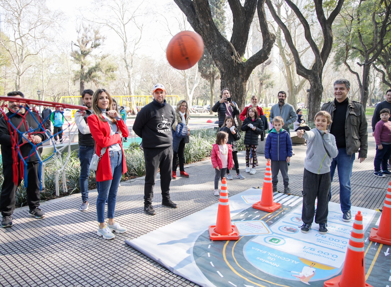 Plaza Haroldo Conti: La Ciudad continúa renovando sus espacios públicos para todas las familias