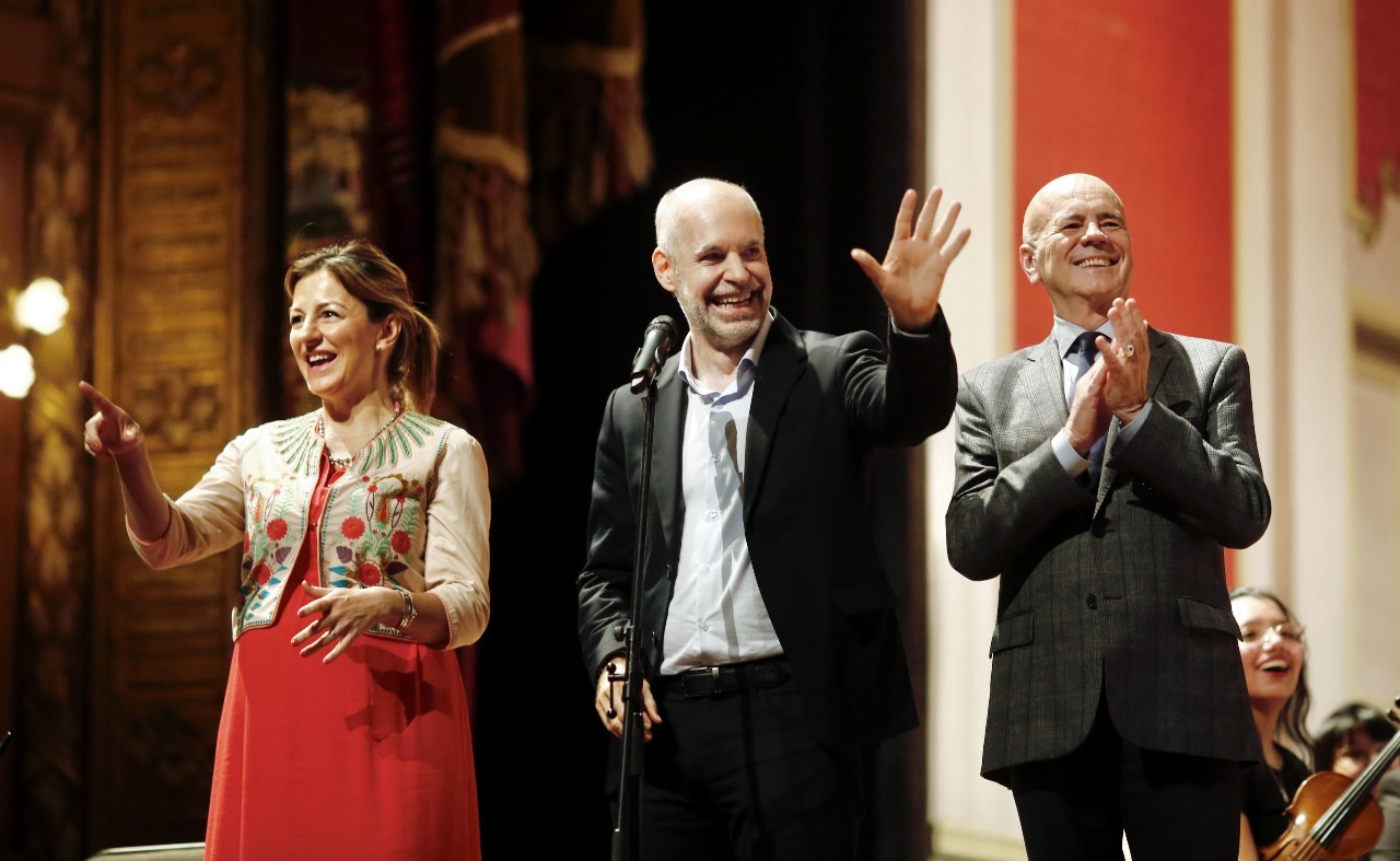 Rodríguez Larreta homenajeó a los docentes en el Teatro Colón: "Gracias por tanto compromiso"