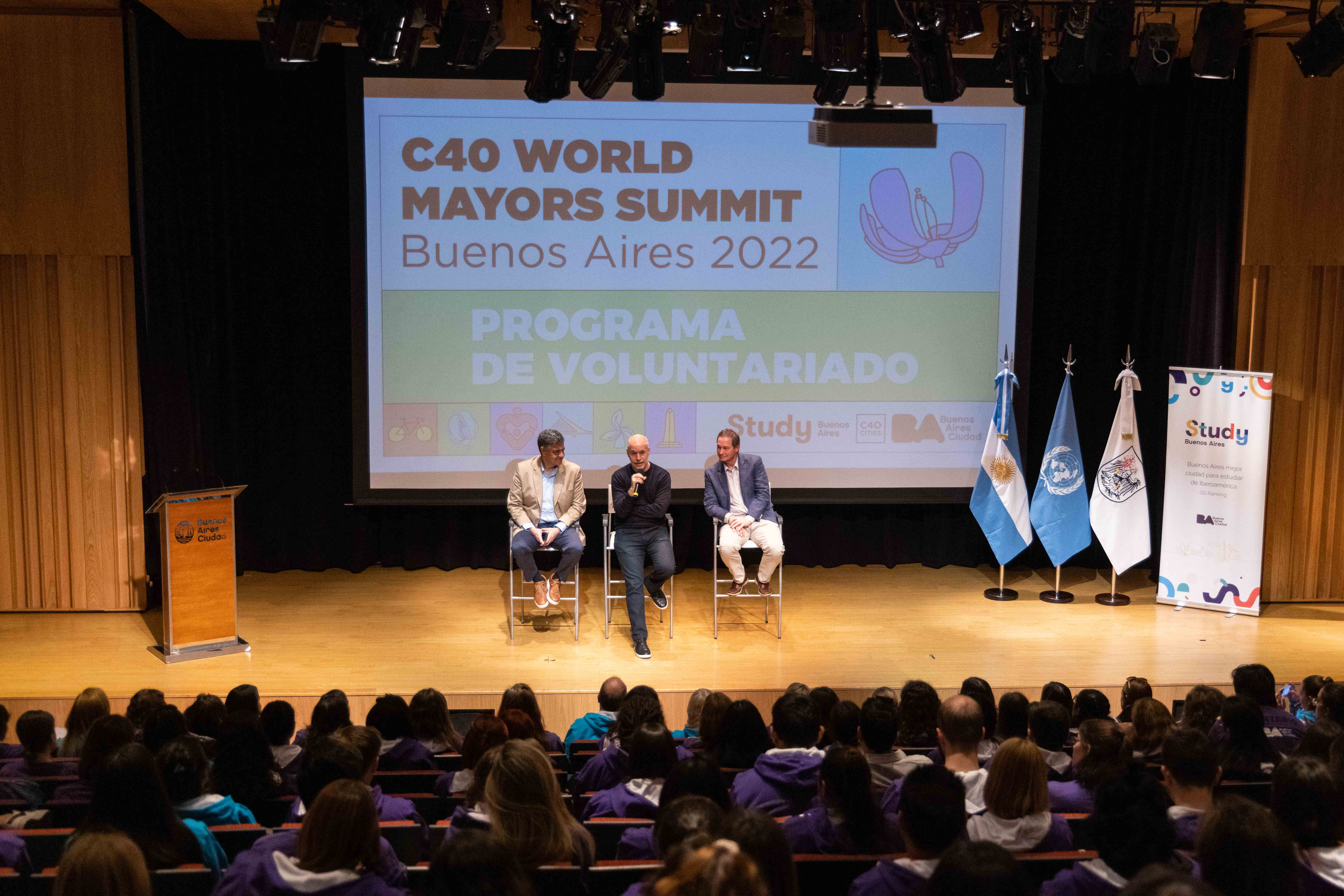 Rodríguez Larreta recibió a los 400 voluntarios de la Cumbre Mundial de Alcaldes de C40