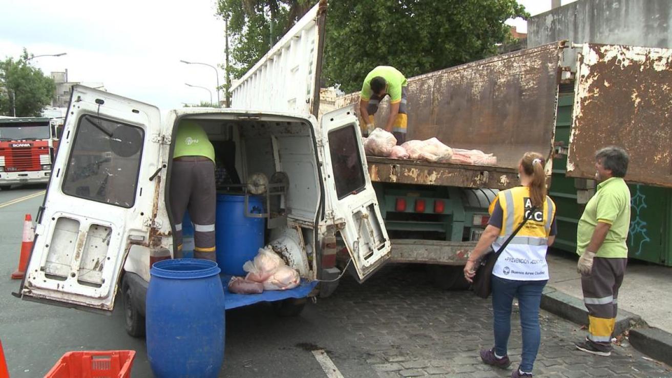 El Gobierno de la Ciudad decomisó en el último año 3.580 kilos de alimentos en mal estado.