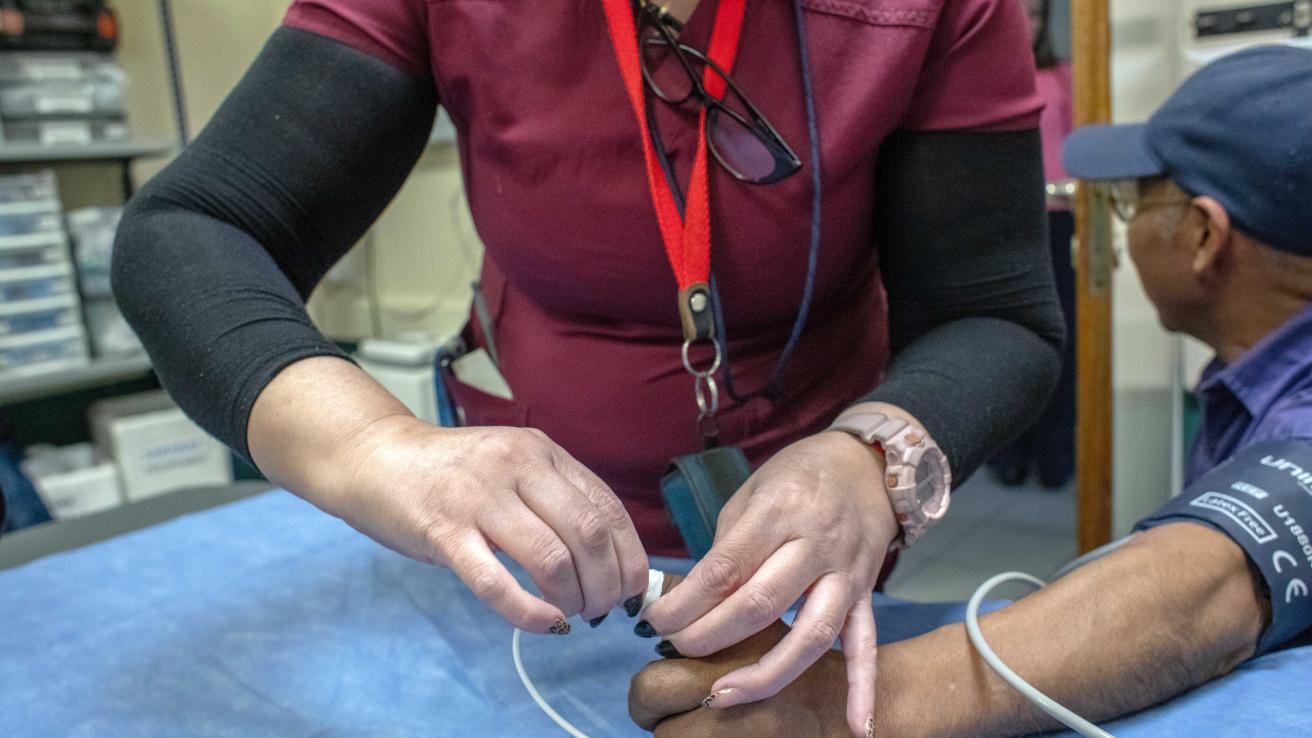 Recomendaciones para prevenir la bronquiolitis, neumonía y bronquitis Frente a las bajas temperaturas, el Ministerio de Salud del Gobierno de la Ciudad recomienda las siguientes medidas de prevención destinadas a cuidar la salud de los más pequeños.