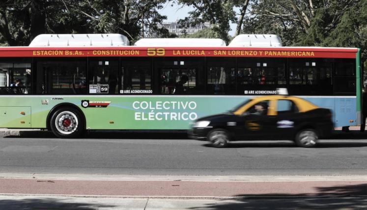 Colectivo eléctrico de la Línea 59, parte del proyecto piloto de prueba de buses con tecnologías bajas en emisiones del Gobierno de la Ciudad de Buenos Aires.