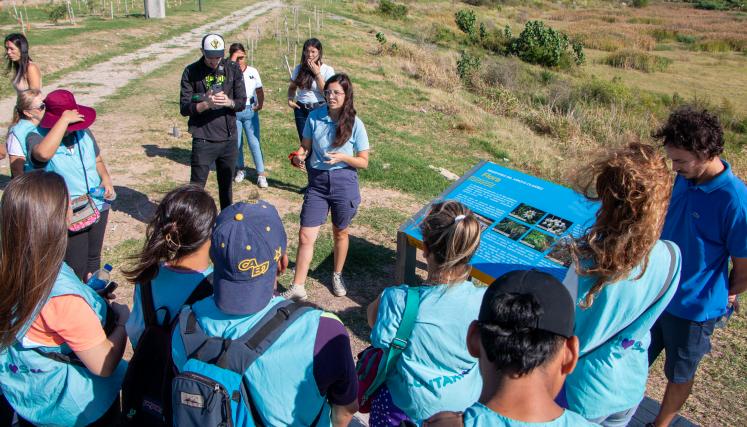 jornada de limpieza y concientización en el Parque Indoamericano