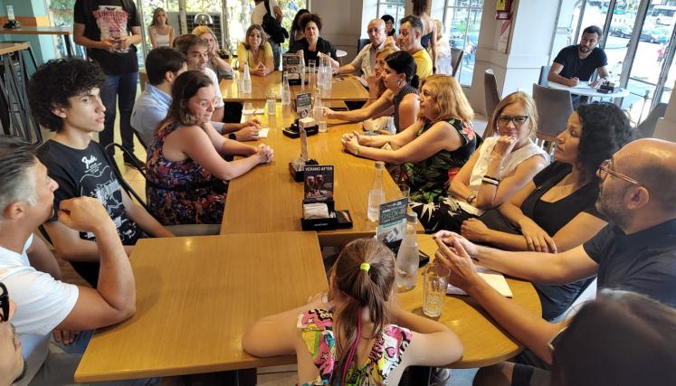 Fernán Quirós: café con vecinos en Montserrat 3-3