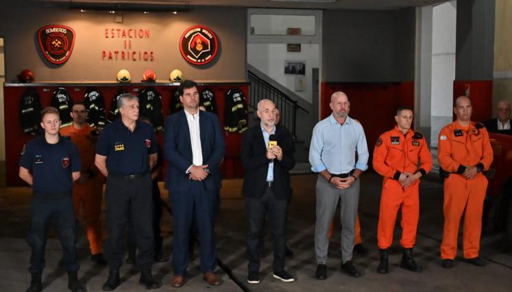 Rodriguez Larreta, Burzaco, Wolff, Nicolás y Moriconi en el Cuartel II "Patricios" 