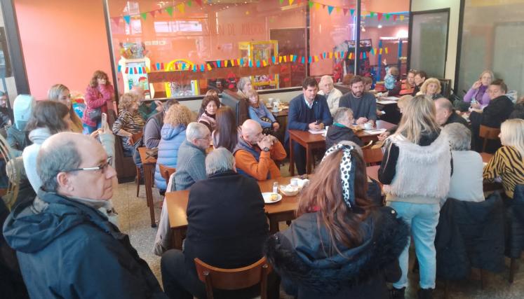 EB con vecinos y vecinas 