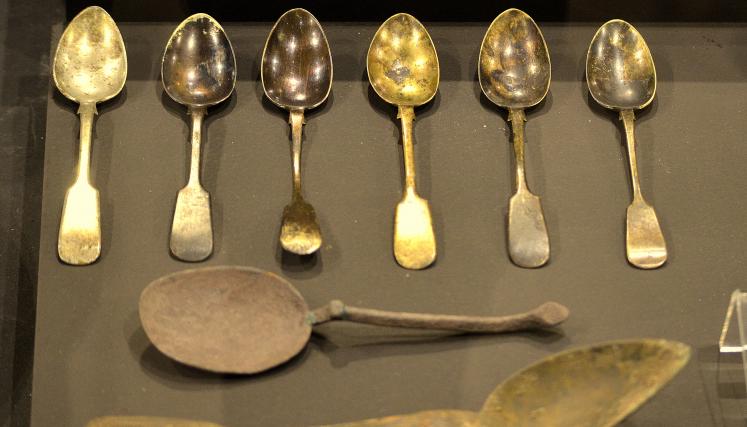 Cucharas-la Cisterna