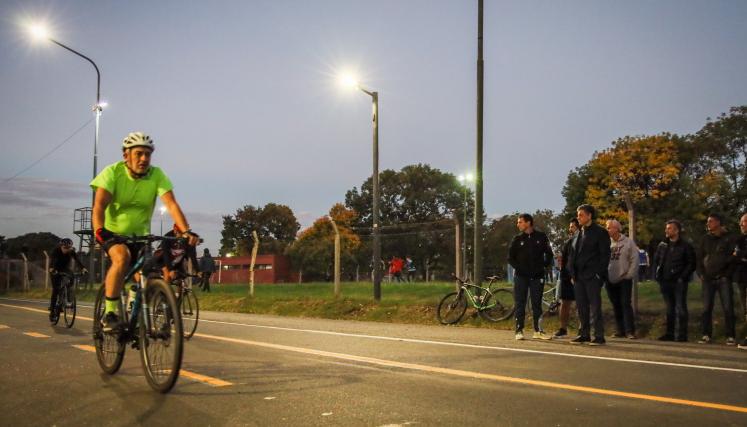 Con iluminación y seguridad, más de 700 ciclistas usan por día la nueva pista del Parque Sarmiento