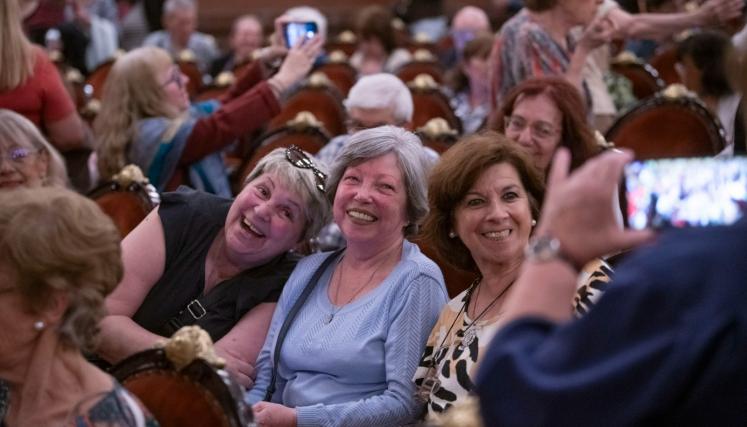 Gala homenaje a las personas mayores en el teatro Colón