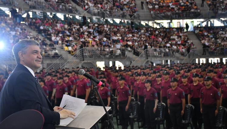 La Ciudad suma 1.000 nuevos policías y bomberos