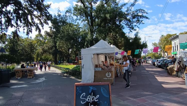 Mercado sabe la tierra devoto 2