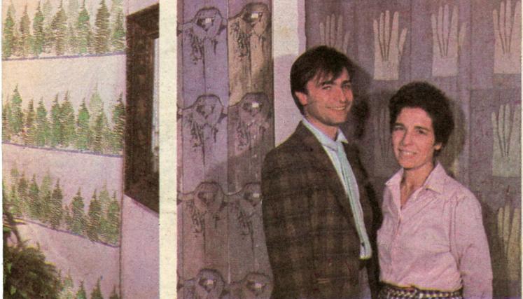 Imagen de Vicente Gallego y Simonetta Borghini posando de frente a la cámara, en un plano de medio cuerpo.