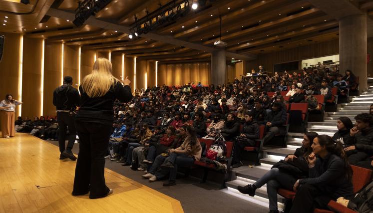 Taller Masivo en el Auditorio de Uspallata