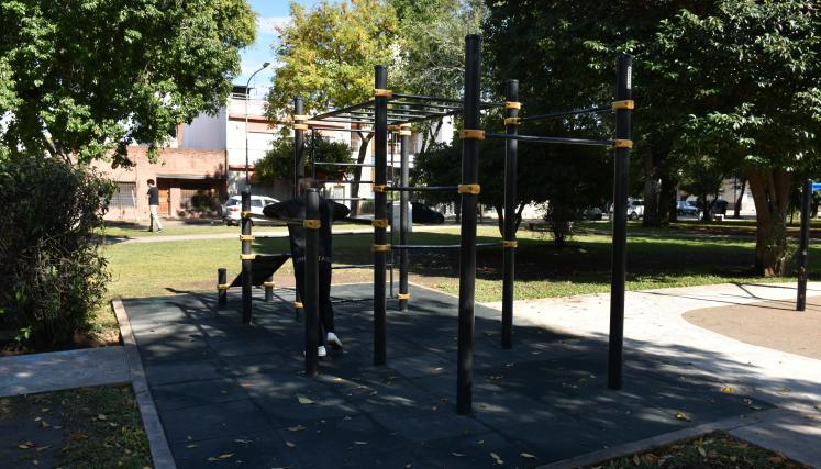 Calistenia Plaza Onésimo Leguizamón