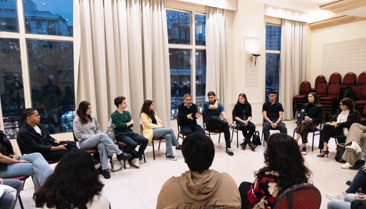 Conversatorio sobre Salud Mental junto a Fernán Quirós