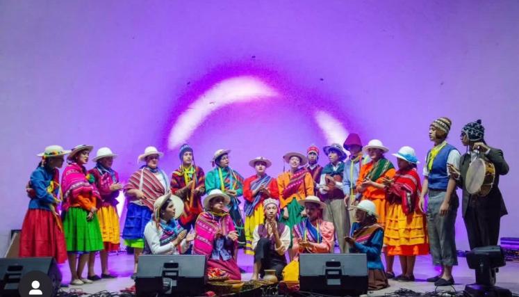 Competencia folklore