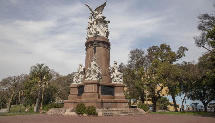 MONUMENTO DE FRANCIA A LA ARGENTINA.jpg