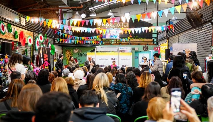 Público sentado mirando