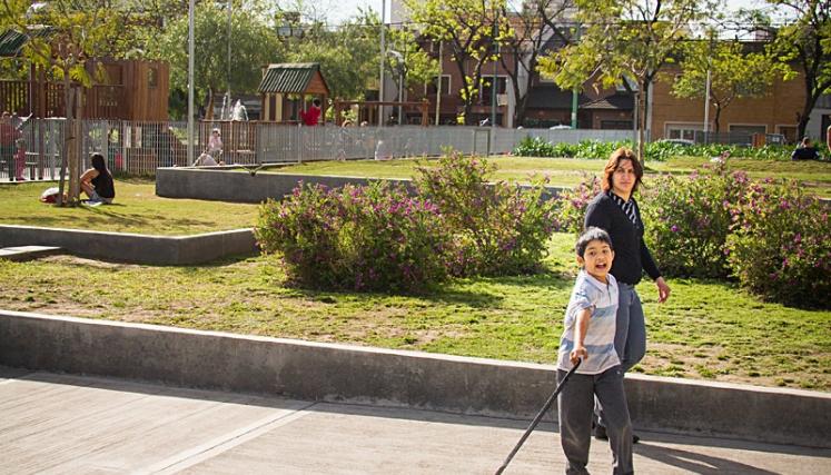 ¡Los vecinos de Boedo disfrutan su primer espacio verde! Fotos: Estrella Herrera.