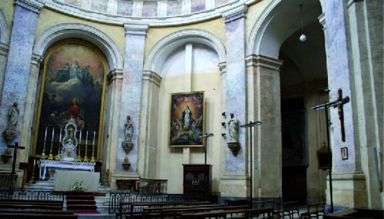Imágenes del interior de la Capilla de Saint-Joseph de la Grave en la que fue bautizado Gardel el mismo día 11 de diciembre de 1890.