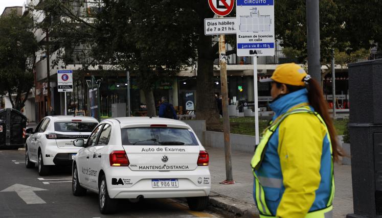 Nuevas licencias de conducir en la Ciudad: el examen práctico será en la calle y habrá evaluaciones más exigentes