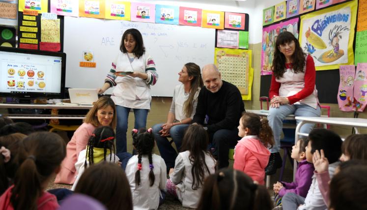 Rodríguez Larreta y Soledad Acuña visitaron una de las seis escuelas bilingües que este año comenzaron a funcionar en la Ciudad
