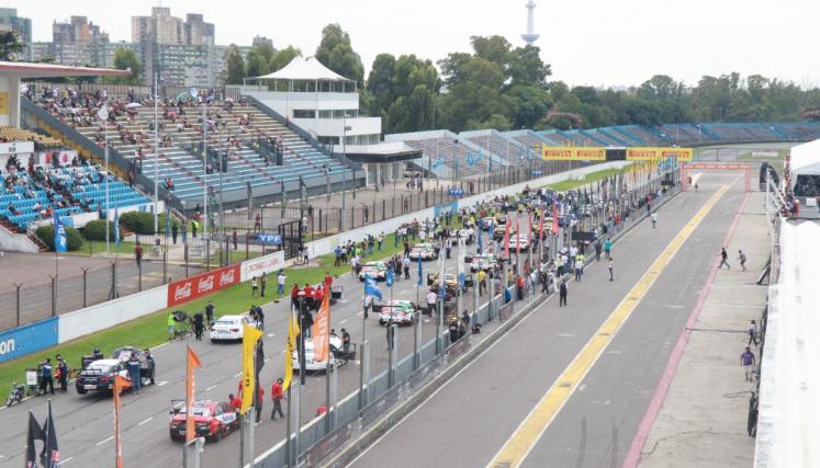 El fin de semana se corren en el Autódromo porteño los 200 km del TC2000. Foto GCBA